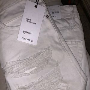 NWT Boyfriend cut demon / white ripped denim